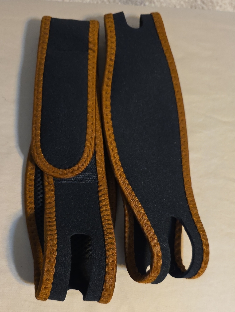 Adjustable Anti-Snoring Chin Strap – Black/Bronze